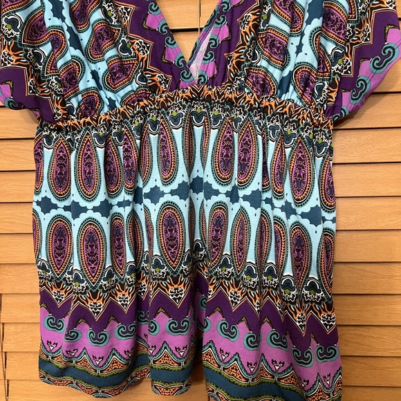 Boho Style Deep V Front Women's Top Size XL - Picture 2 of 7